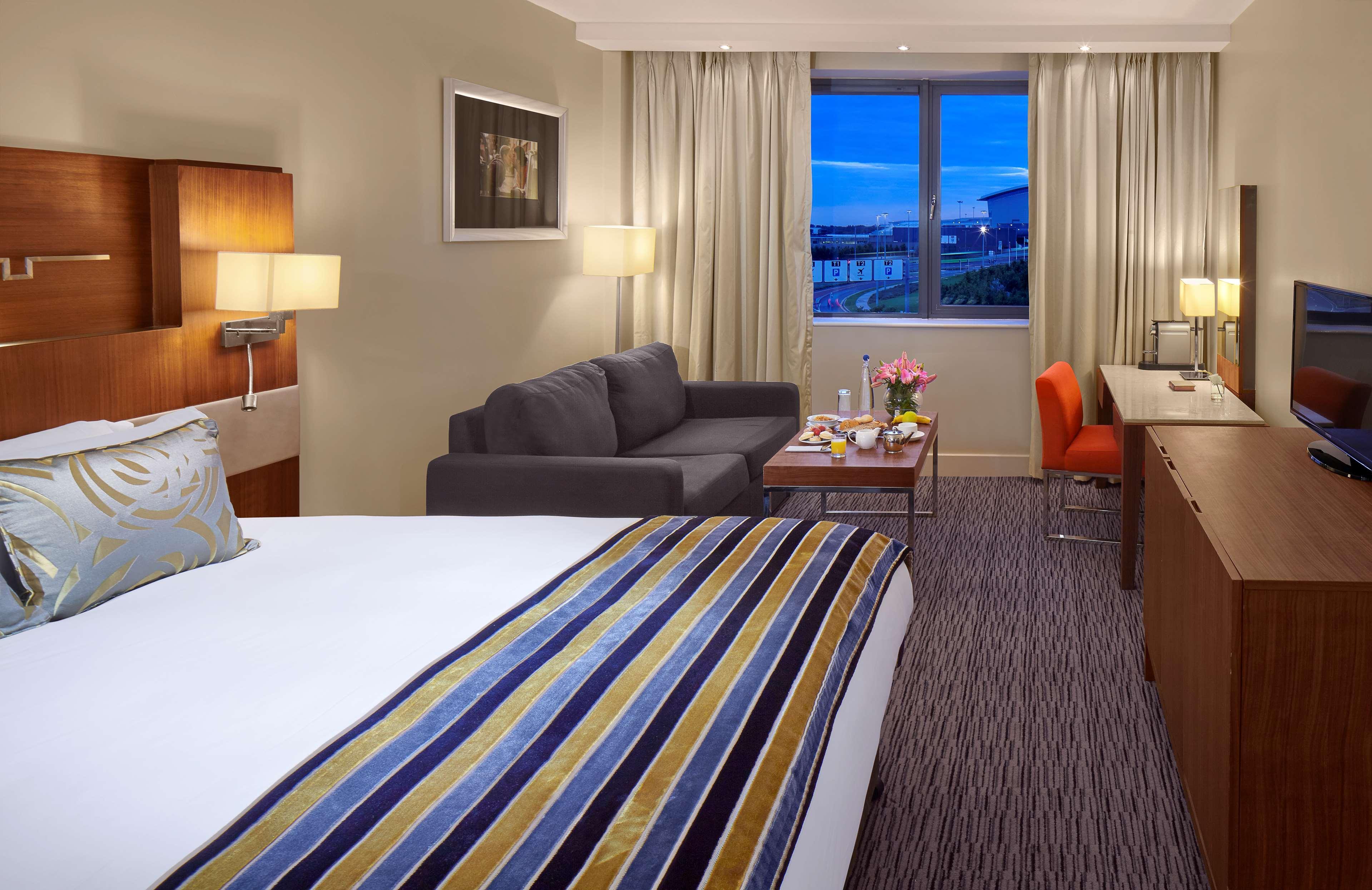 Radisson Blu Hotel Dublin Airport Cloghran Esterno foto