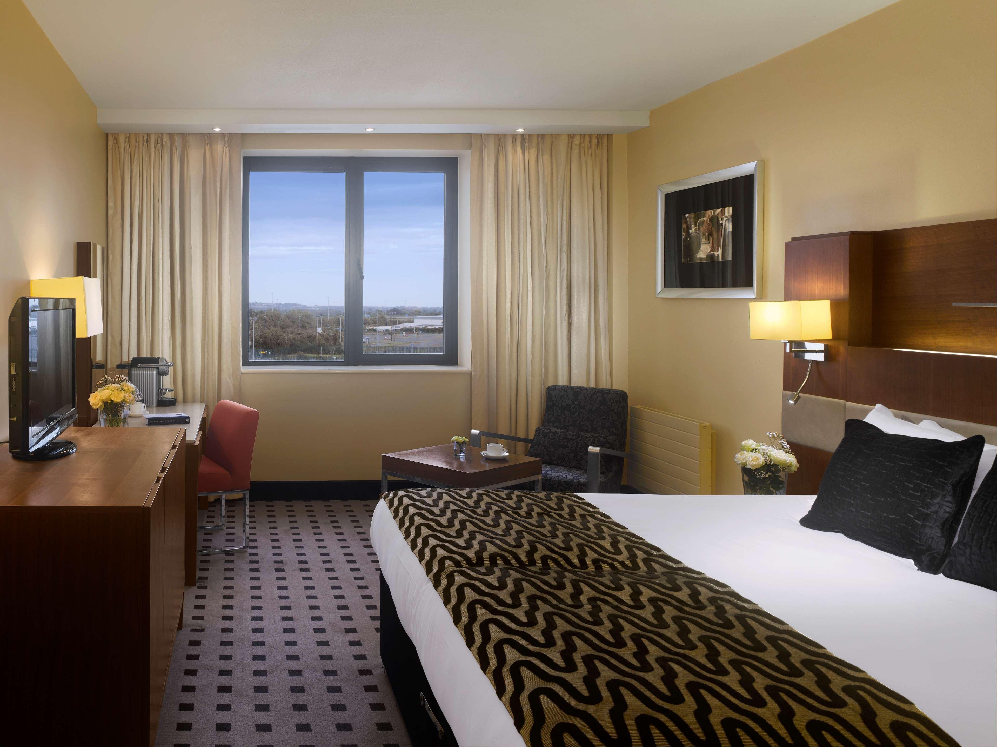 Radisson Blu Hotel Dublin Airport Cloghran Esterno foto