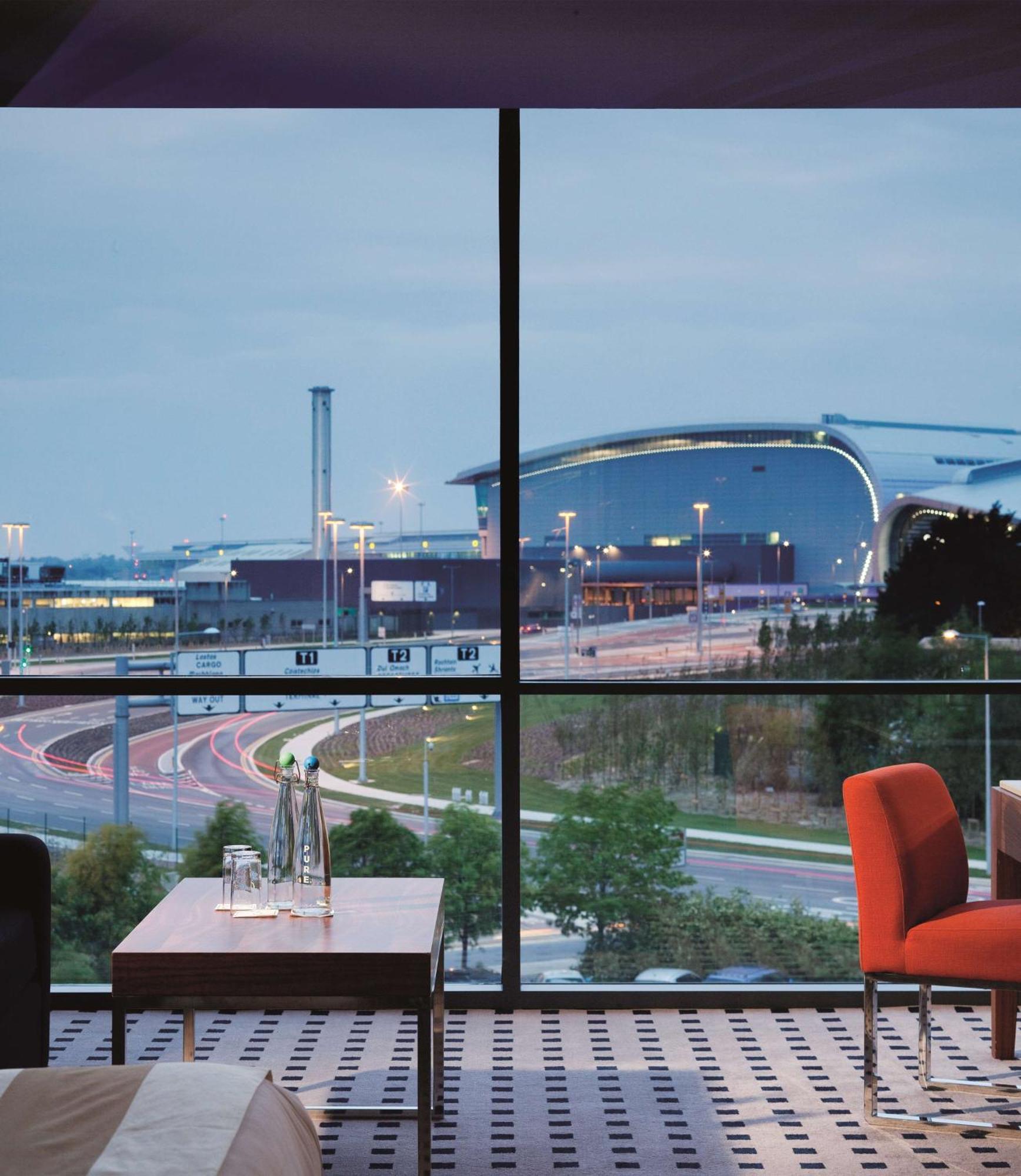 Radisson Blu Hotel Dublin Airport Cloghran Esterno foto